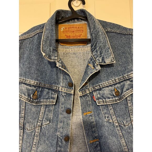 Levi’s oversized jean vest - Picture 3 of 6